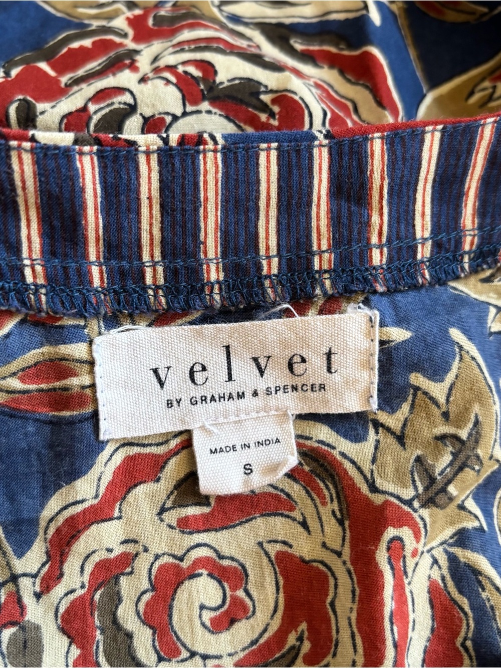 Velvet by Graham and Spencer Lena Floral Top - Picture 8 of 8